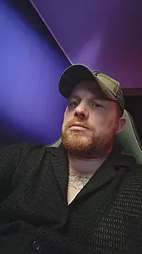 Snapshot of Be_N84 chatting on 10.09.25 Be N84 online show from 10.09.25