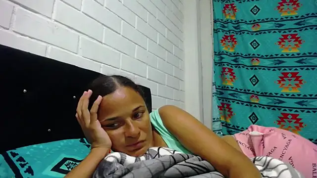 Snapshot of GiveLove1 chatting on 03.03.25 GiveLove1 online show from 03.03.25