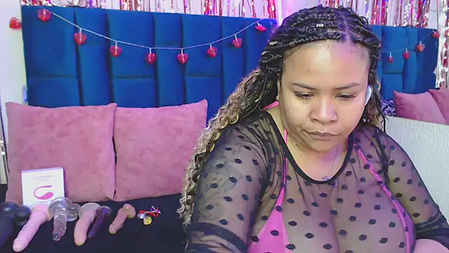 Snapshot of alba_sex10 chatting on 03.19.25 alba sex10 online show from 03.19.25