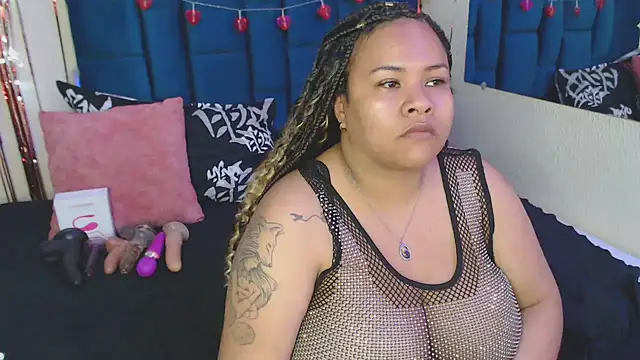 Snapshot of alba_sex10 chatting on 03.21.25 alba sex10 online show from 03.21.25