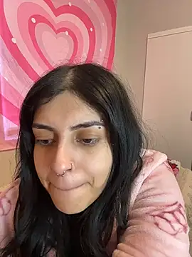 Snapshot of ThickerThanYoBitch chatting on 11.17.25 ThickerThanYoBitch online show from 11.17.25