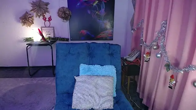 IsaBaileys  online show from 12.19.24