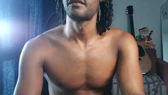 Snapshot of gerson173Hugo chatting on 12.02.24 gerson173Hugo online show from 12.02.24