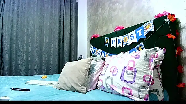 Snapshot of MikySWeet7 chatting on 10.05.25 MikySWeet7 online show from 10.05.25