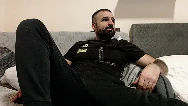 Snapshot of ivat80 chatting on 01.21.25 ivat80 online show from 01.21.25