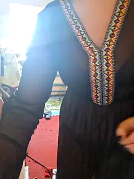 Snapshot of _Kitti_ chatting on 12.14.24 Kitti online show from 12.14.24