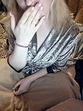 Snapshot of _Kitti_ chatting on 03.17.25 Kitti online show from 03.17.25