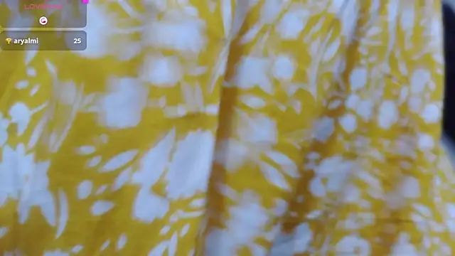 Snapshot of umarany chatting on 01.11.25 umarany online show from 01.11.25