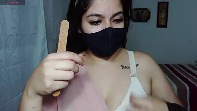 Snapshot of umarany chatting on 09.29.25 umarany online show from 09.29.25