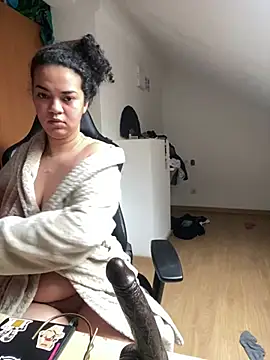 Snapshot of rafamarianoofc chatting on 03.13.25 rafamarianoofc online show from 03.13.25