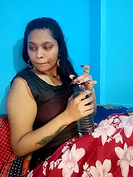 Snapshot of Sexy_DarloSiya chatting on 02.18.25 Sexy DarloSiya online show from 02.18.25