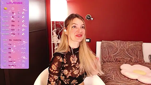 Snapshot of sexy_blondegirl chatting on 12.21.24 sexy blondegirl online show from 12.21.24