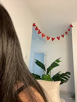 Snapshot of montmariana chatting on 02.18.25 montmariana online show from 02.18.25