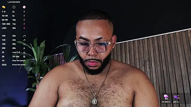 Snapshot of DilanJonnes_ chatting on 12.22.24 DilanJonnes online show from 12.22.24