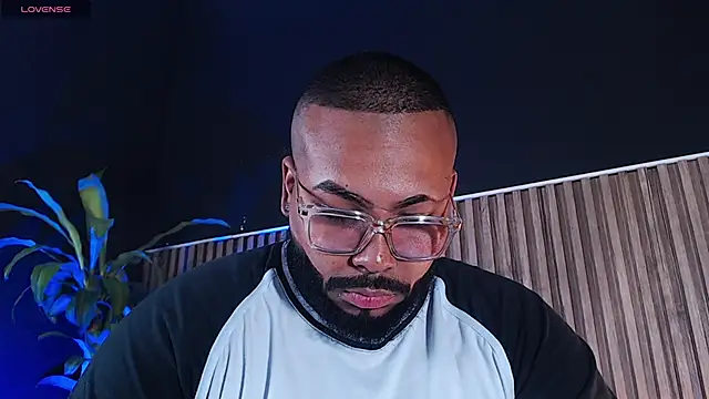 Snapshot of DilanJonnes_ chatting on 01.29.25 DilanJonnes online show from 01.29.25