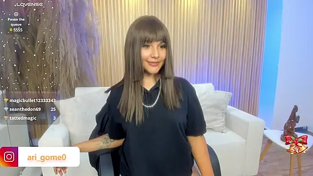 Snapshot of ArigyGomez chatting on 12.29.24 ArigyGomez online show from 12.29.24