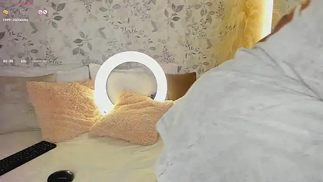 Snapshot of HannaSexTime chatting on 01.28.25 HannaSexTime online show from 01.28.25