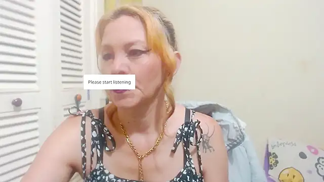 Snapshot of electra-mommy chatting on 09.09.25 electra-mommy online show from 09.09.25