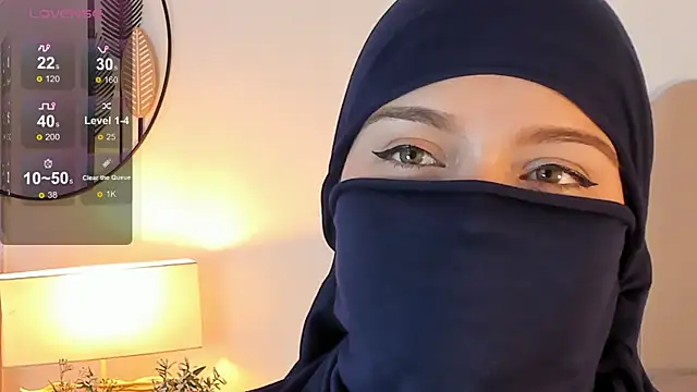 Snapshot of anna-henao chatting on 12.27.24 anna-henao online show from 12.27.24