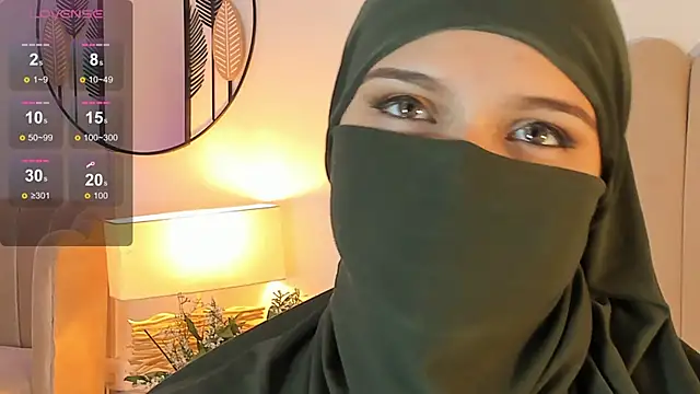 Snapshot of anna-henao chatting on 01.15.25 anna-henao online show from 01.15.25