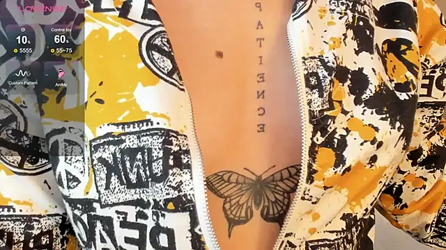 Snapshot of anna-henao chatting on 03.11.25 anna-henao online show from 03.11.25