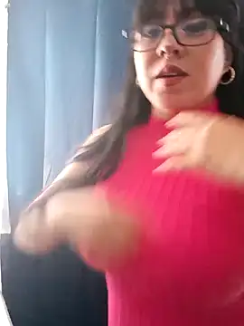 Snapshot of Celestte22 chatting on 12.31.24 Celestte22 online show from 12.31.24