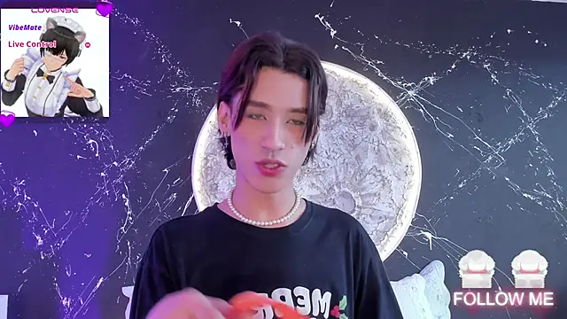 Snapshot of JasperCooper_ chatting on 12.27.24 JasperCooper  online show from 12.27.24