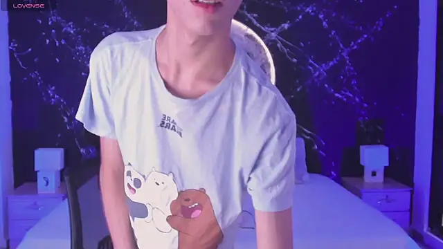 Snapshot of JasperCooper_ chatting on 03.04.25 JasperCooper  online show from 03.04.25