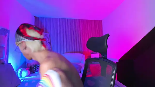 Snapshot of JasperCooper_ chatting on 09.22.25 JasperCooper  online show from 09.22.25