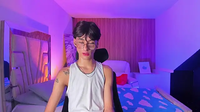 Snapshot of JasperCooper_ chatting on 10.03.25 JasperCooper  online show from 10.03.25