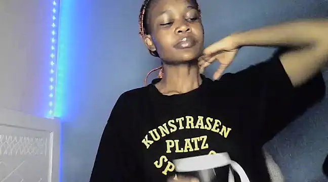 Snapshot of cyberbunnie chatting on 03.11.25 cyberbunnie online show from 03.11.25