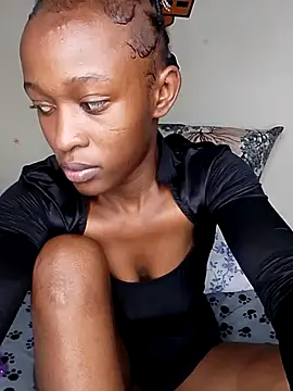 Snapshot of Shanniva chatting on 03.13.25 Shanniva online show from 03.13.25