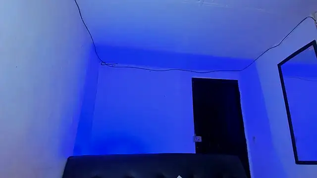 Snapshot of emperatrizhotwolf chatting on 03.11.25 emperatrizhotwolf online show from 03.11.25