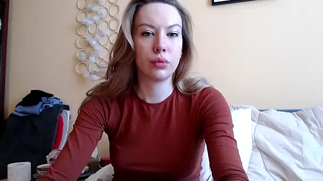 Snapshot of Scarlettford chatting on 03.22.25 Scarlettford online show from 03.22.25