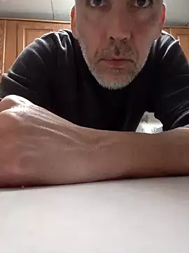 Snapshot of Xoc8_ chatting on 01.29.25 Xoc8 online show from 01.29.25