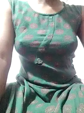 Snapshot of rituporna2004 chatting on 01.18.25 rituporna2004 online show from 01.18.25