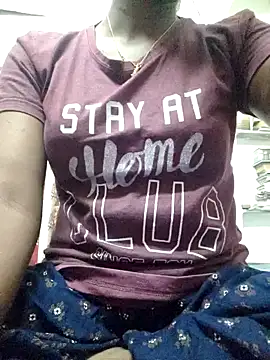 Snapshot of rituporna2004 chatting on 02.13.25 rituporna2004 online show from 02.13.25