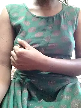 Snapshot of rituporna2004 chatting on 02.15.25 rituporna2004 online show from 02.15.25