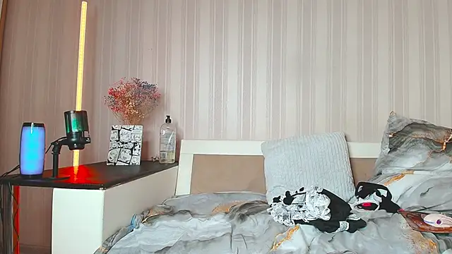 Snapshot of Meowroslava chatting on 10.16.25 Meowroslava online show from 10.16.25