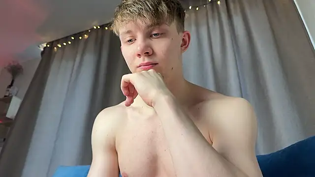 Snapshot of David_Keler chatting on 03.19.25 David Keler online show from 03.19.25
