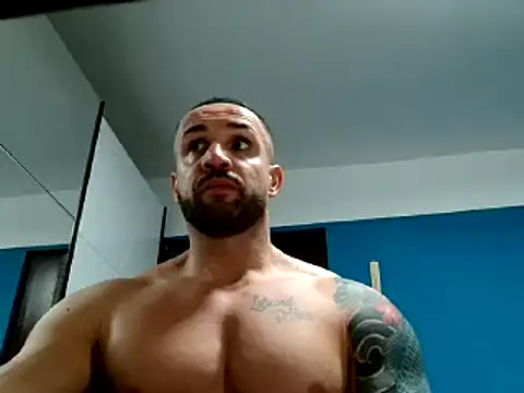 Snapshot of Magnificmuscles89 chatting on 02.10.25 Magnificmuscles89 online show from 02.10.25