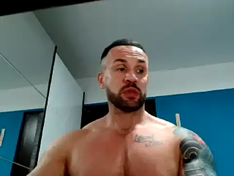 Snapshot of Magnificmuscles89 chatting on 02.12.25 Magnificmuscles89 online show from 02.12.25