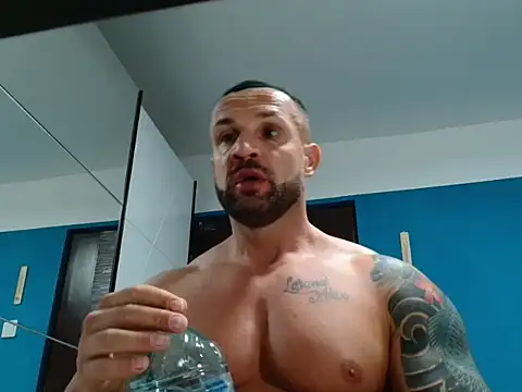 Snapshot of Magnificmuscles89 chatting on 03.20.25 Magnificmuscles89 online show from 03.20.25