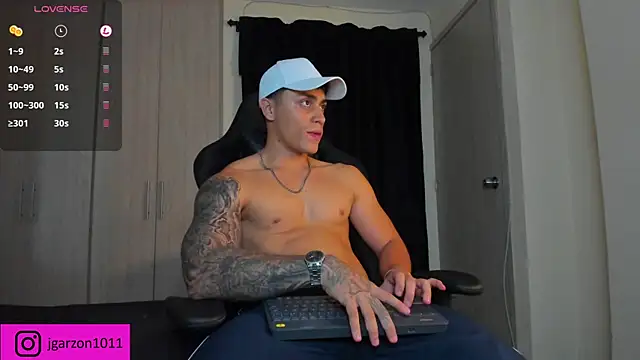 Snapshot of _joansoto chatting on 03.13.25  joansoto online show from 03.13.25