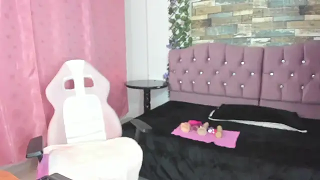 Snapshot of elizabeth_mature23 chatting on 12.07.24 elizabeth mature23 online show from 12.07.24