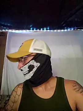 Snapshot of Cadillacninja chatting on 10.29.25 Cadillacninja online show from 10.29.25