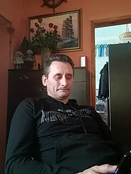 Snapshot of Viause_Kentauelle chatting on 03.14.25 Viause Kentauelle online show from 03.14.25