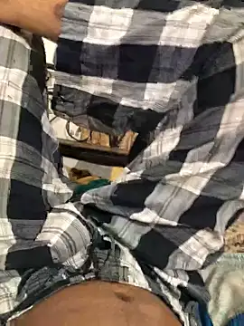 Snapshot of Zeuhorny chatting on 09.10.25 Zeuhorny online show from 09.10.25