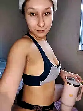 Snapshot of Marye_sony chatting on 02.27.25 Marye sony online show from 02.27.25