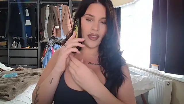 Bustyjessicalouu online show from 10.15.25